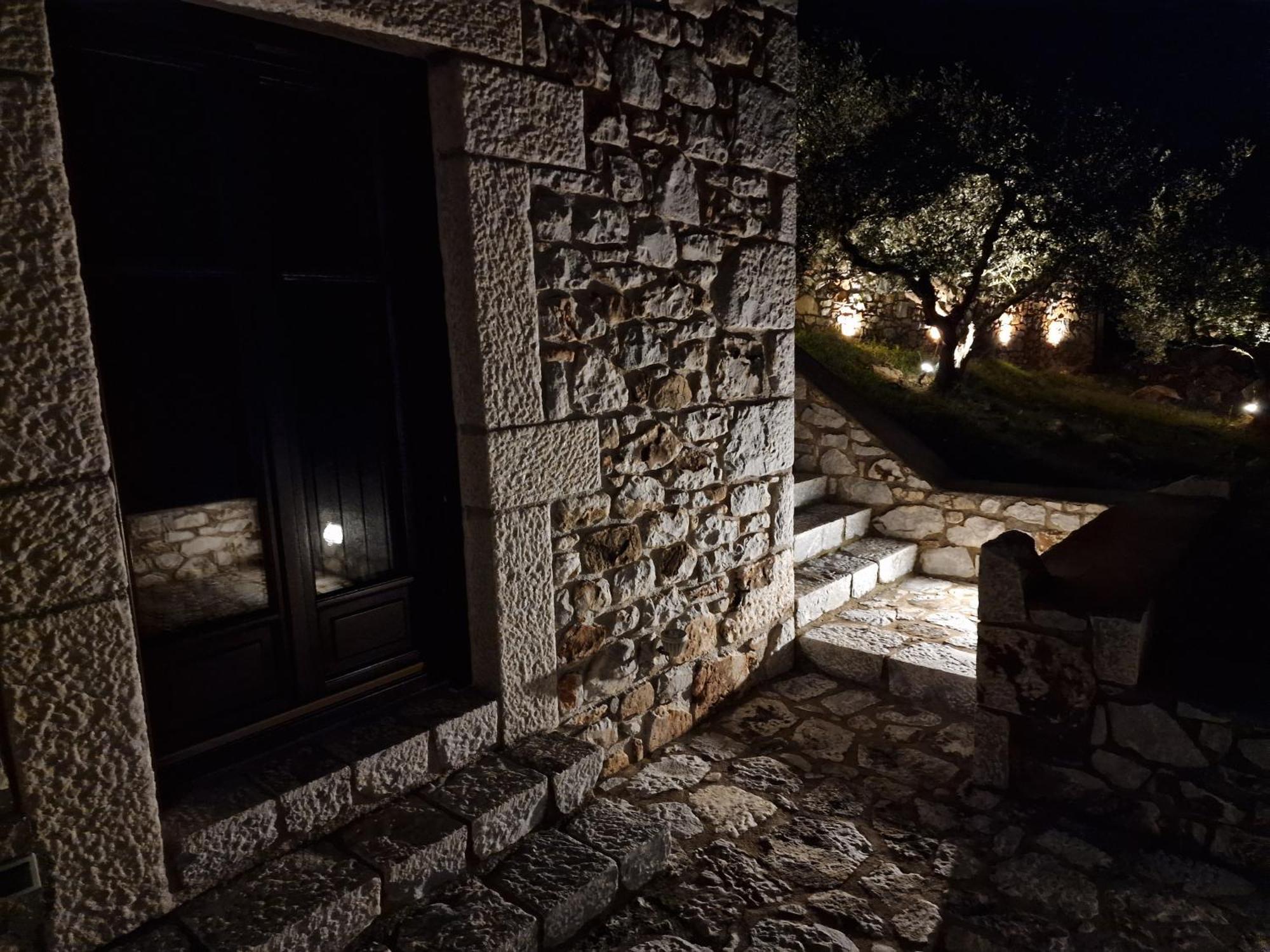 Focalion Castle Luxury Suites Pyrgos Dirou Екстер'єр фото
