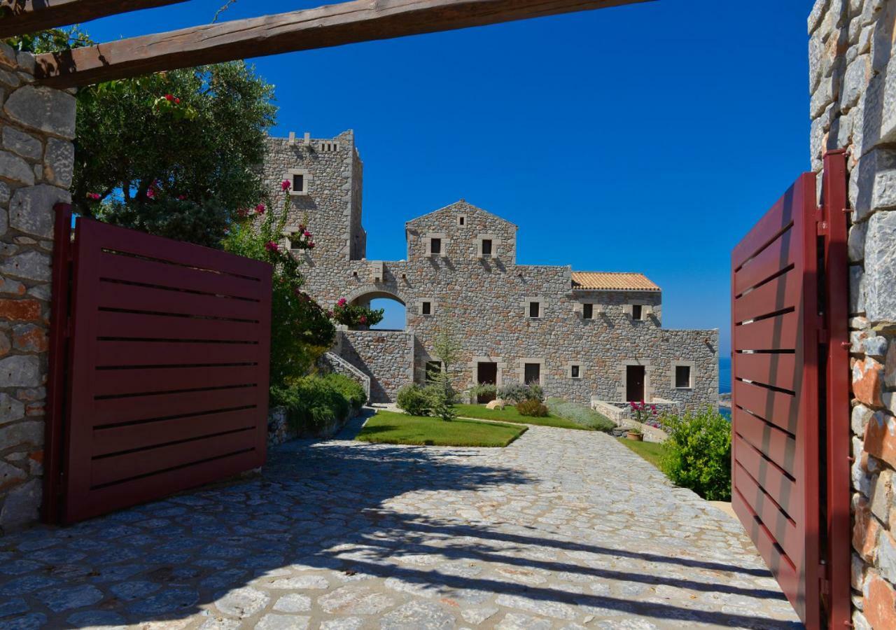 Focalion Castle Luxury Suites Pyrgos Dirou Екстер'єр фото