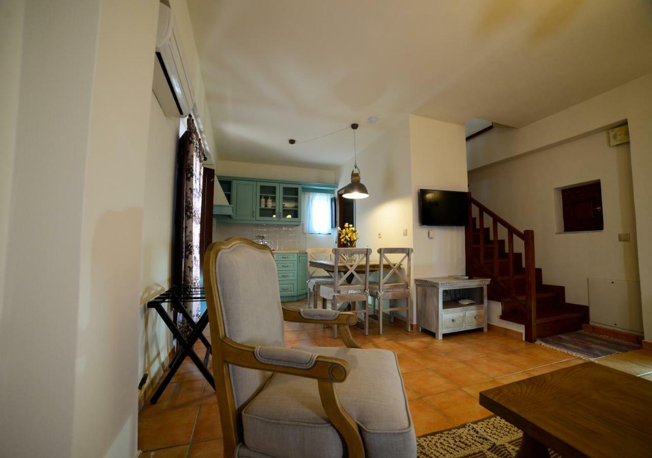 Focalion Castle Luxury Suites Pyrgos Dirou Екстер'єр фото