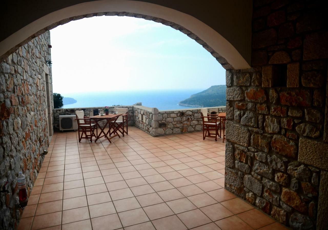 Focalion Castle Luxury Suites Pyrgos Dirou Екстер'єр фото