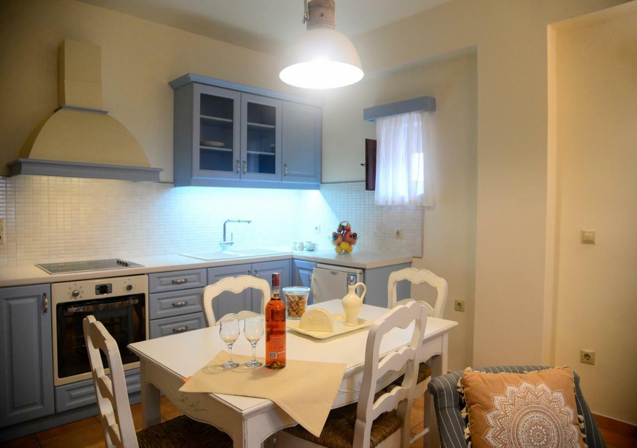 Focalion Castle Luxury Suites Pyrgos Dirou Екстер'єр фото
