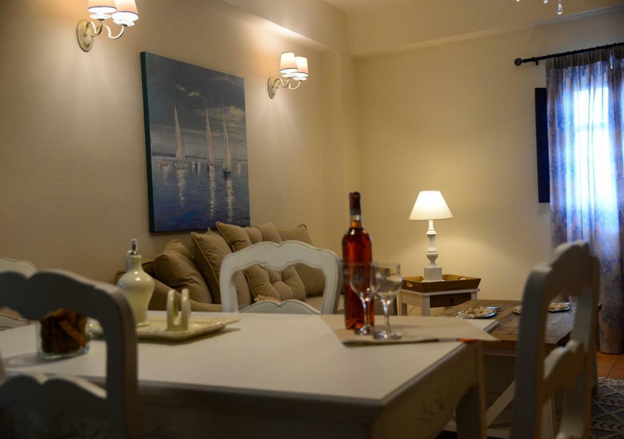 Focalion Castle Luxury Suites Pyrgos Dirou Екстер'єр фото