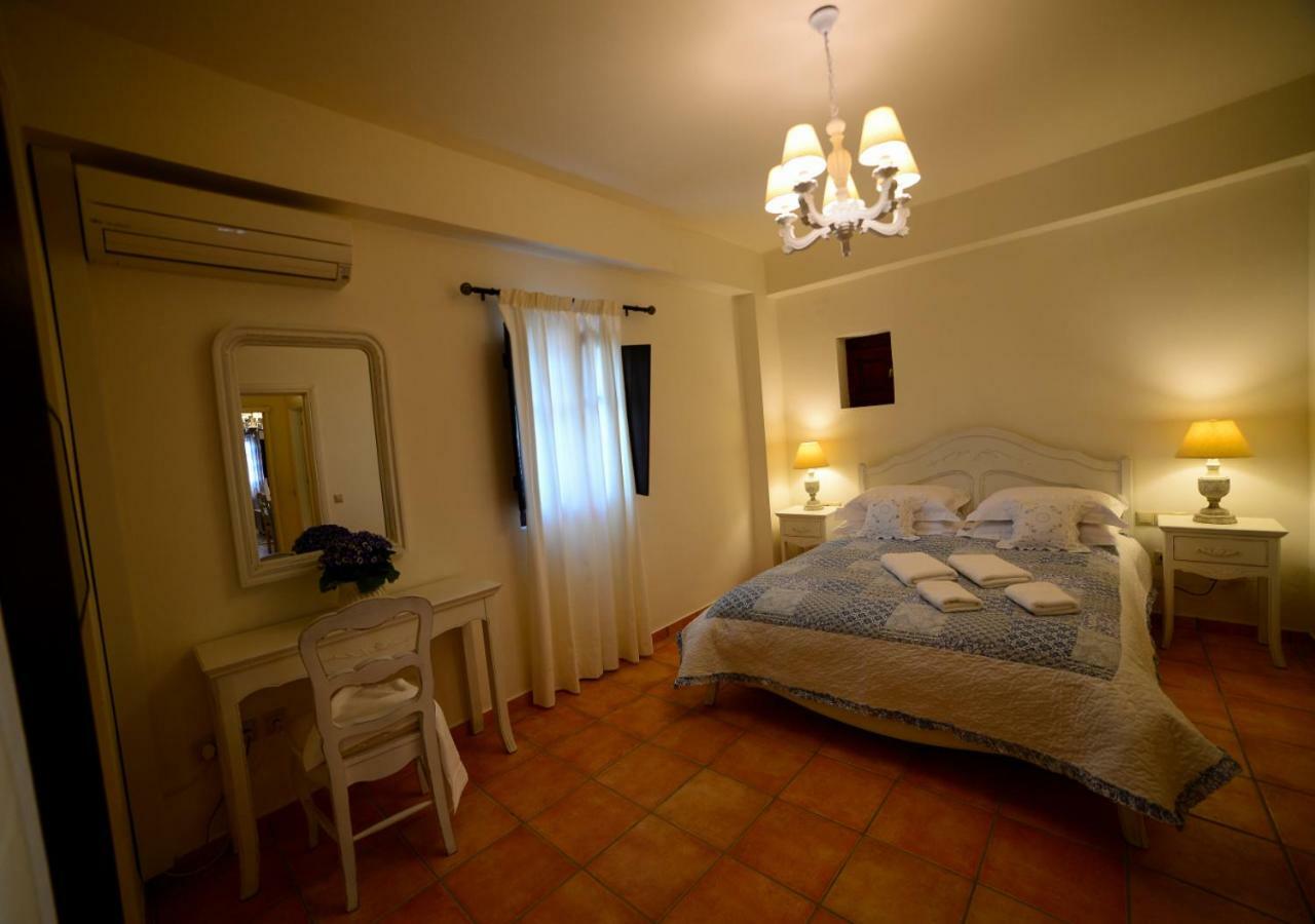 Focalion Castle Luxury Suites Pyrgos Dirou Екстер'єр фото