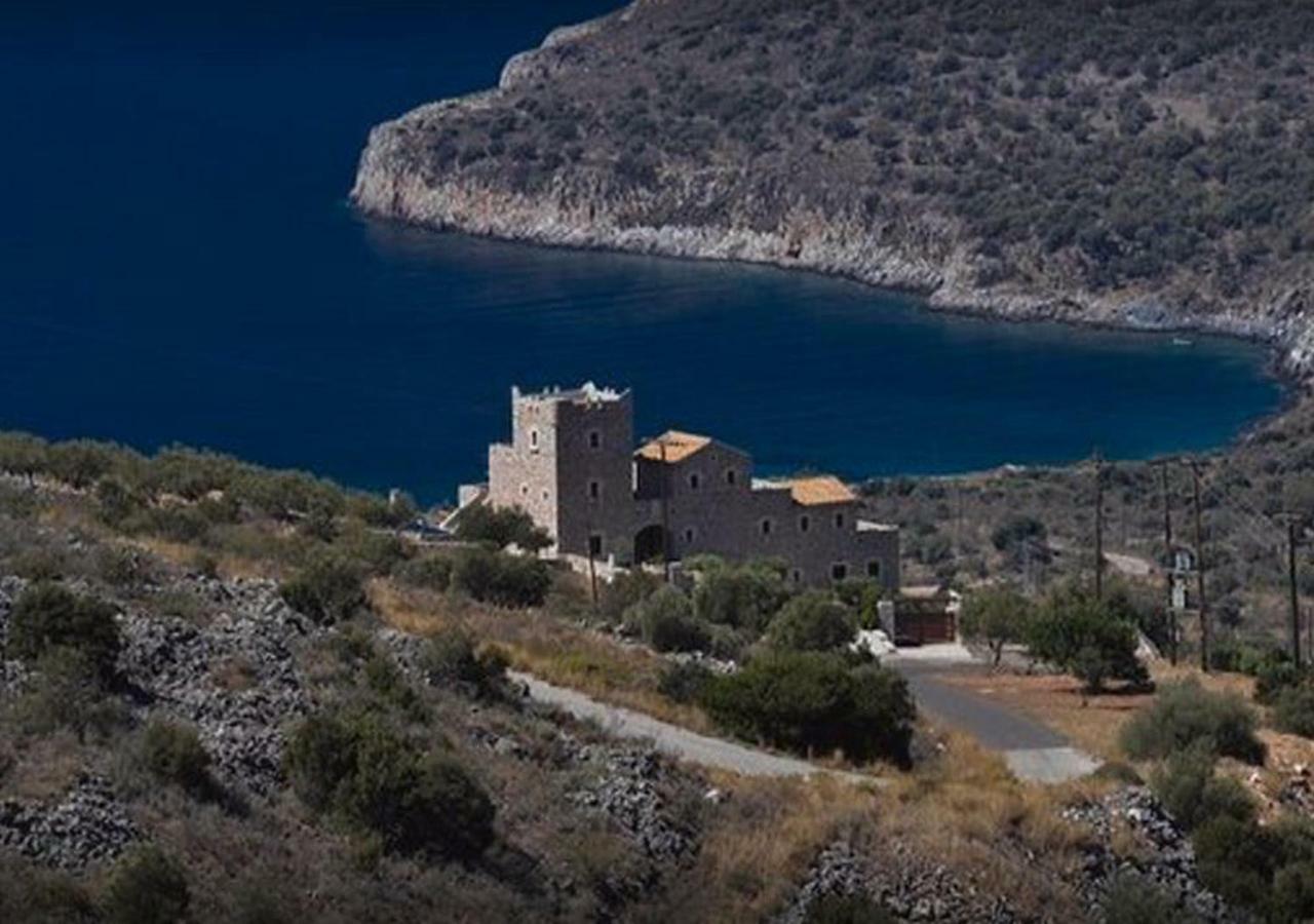 Focalion Castle Luxury Suites Pyrgos Dirou Екстер'єр фото